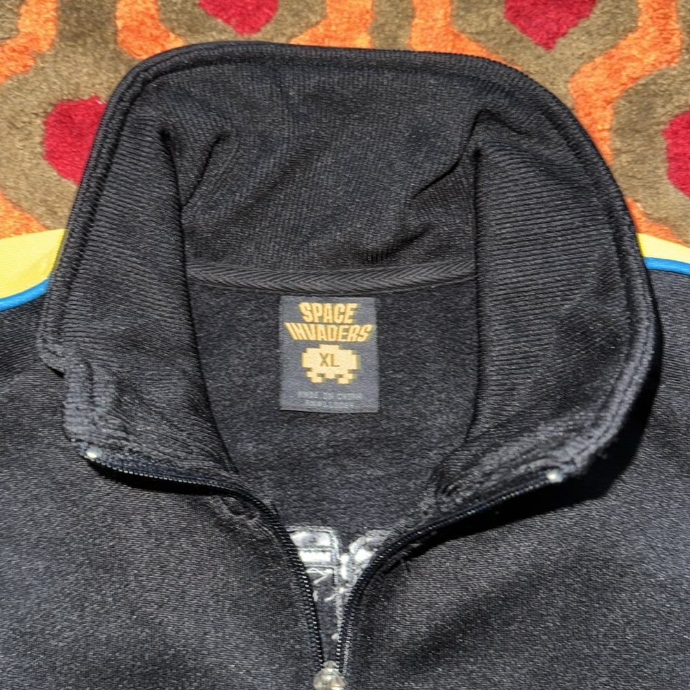 Men's Space Invaders Black Track Jacket with Yellow and Blue Accents XL - Picture 4 of 10